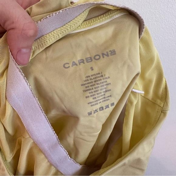 CARBON38 crisscross back tank top - Picture 3 of 4